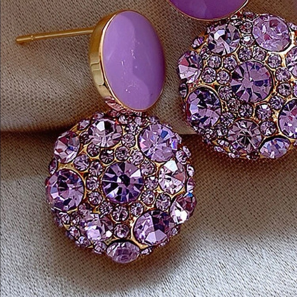 SOLD💜 Gorgeous Lilac Round Small Dangle Earrings - Picture 2 of 5